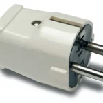 Azonnal elérhető Földelt dugvilla fehér, 16A-250V