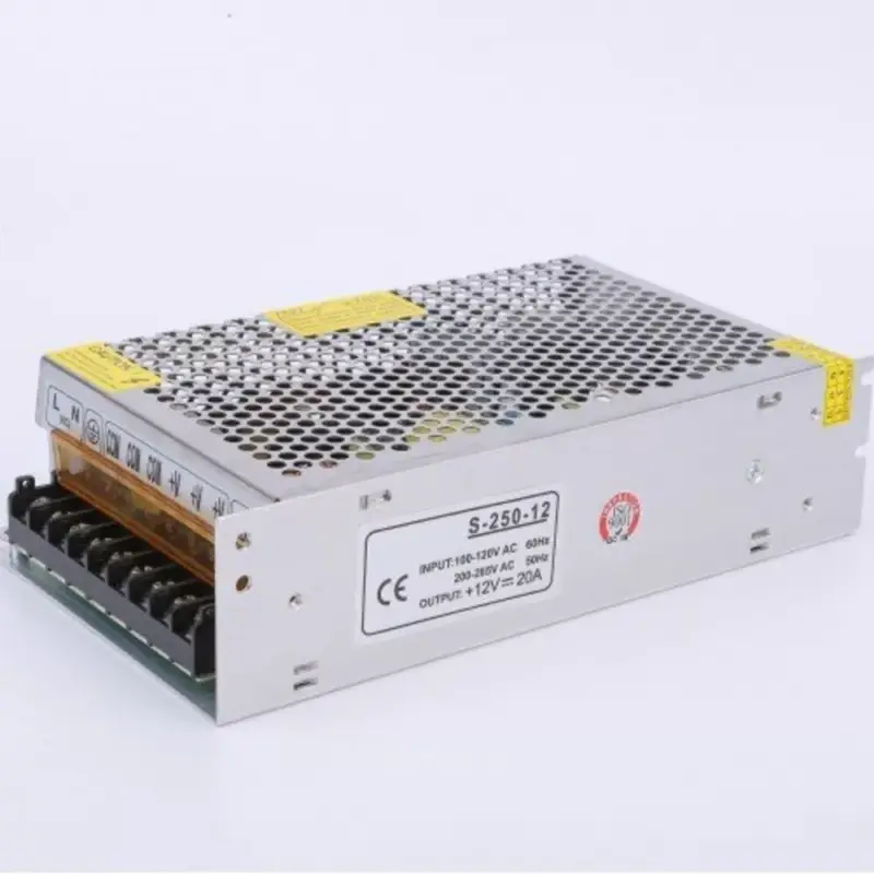 Vedd meg online LED tápegység , 24 Volt , 240 Watt , 10A , ipari , LEDISSIMO