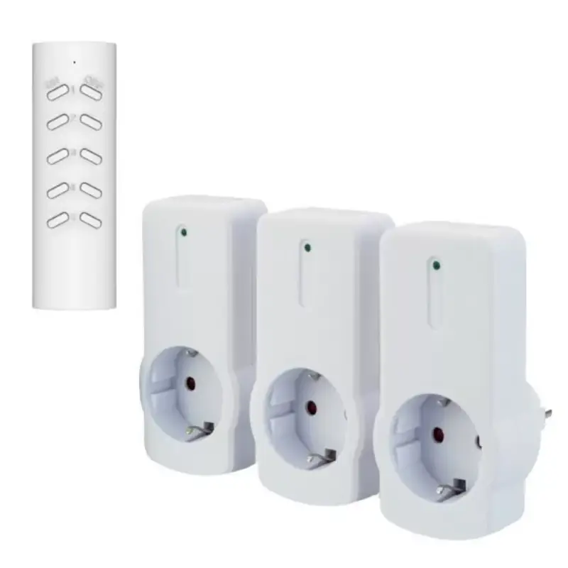Földelt távirányítható 3-as dugaljzat 16A 220-240V, Eurolamp, 550510 Újdonság