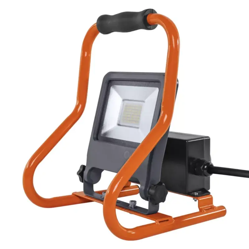 LED-es reflektor 30W 2700lm 4000K + 2x 230V aljzat MUNKALÁMPÁK R-ÁLLVÁNY LEDVANCE Munkavégzés Hordozható Népszerű