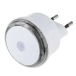 Vedd meg online LED éjszakai irányfény 3 LED fotoszenzorral Emos P3306