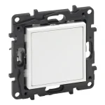 Legrand Niloé Step vakfedél fehér 863100 Biztonságos fizetés